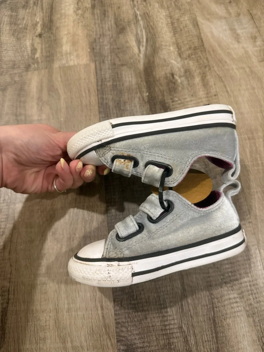 Children's Silver Velvet Sneakers with Pink Lining - Converse Allstar size 6